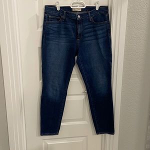 Gap True Skinny jeans. Size 30R. Worn twice.